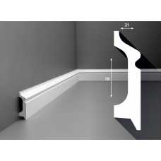 Плинтус широкий